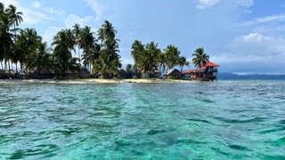 Cabanes traditionnelles sur l'une des îles de Guna Yala.