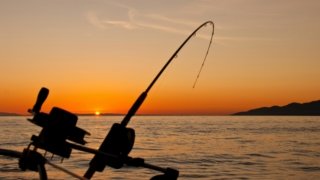 Pêche au coucher du soleil